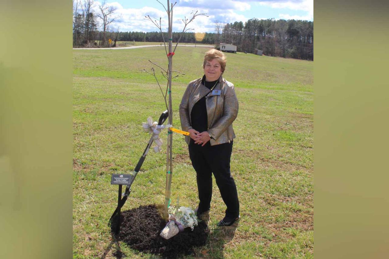 Regina Farmer's contribution to the agricultural community