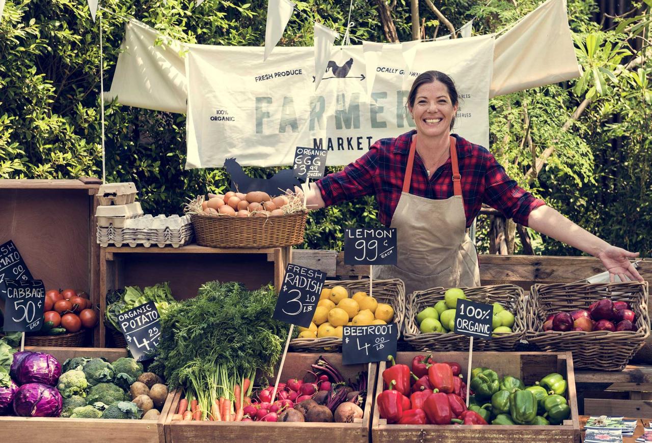 Fiesta Farms' seasonal produce and farm-to-table initiatives